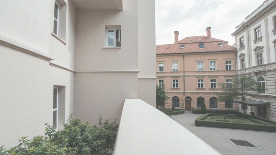 Kto mieszka w Watykańskim Domu Św. Marty obok papieża?
